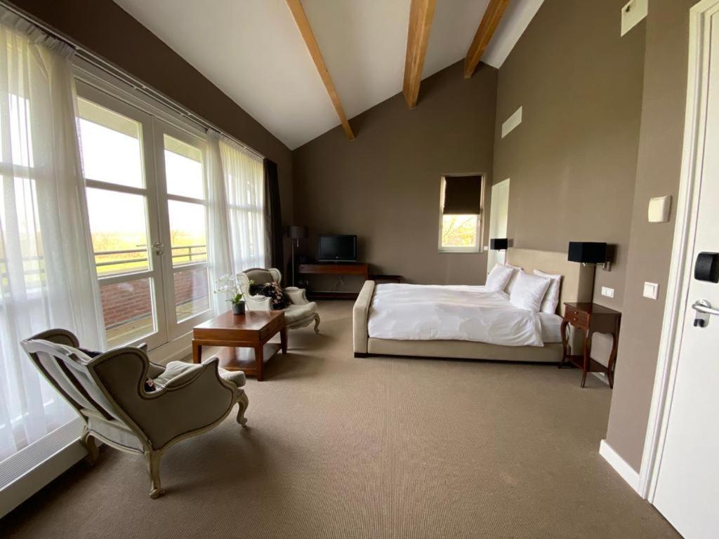 Landhotel De Ijsvogel Sint Nicolaasga Екстериор снимка
