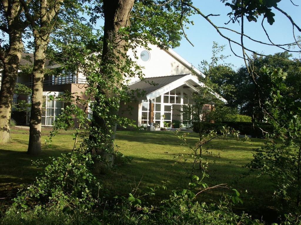 Landhotel De Ijsvogel Sint Nicolaasga Екстериор снимка