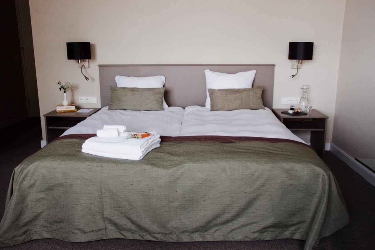 Landhotel De Ijsvogel Sint Nicolaasga Екстериор снимка